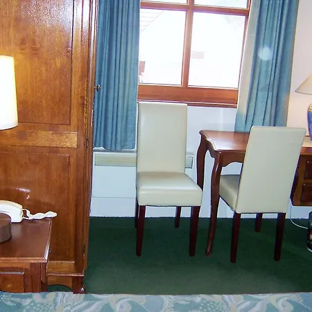 ホテル Restaurant Cristal