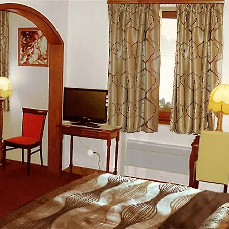 Hotel Restaurant Cristal 3*